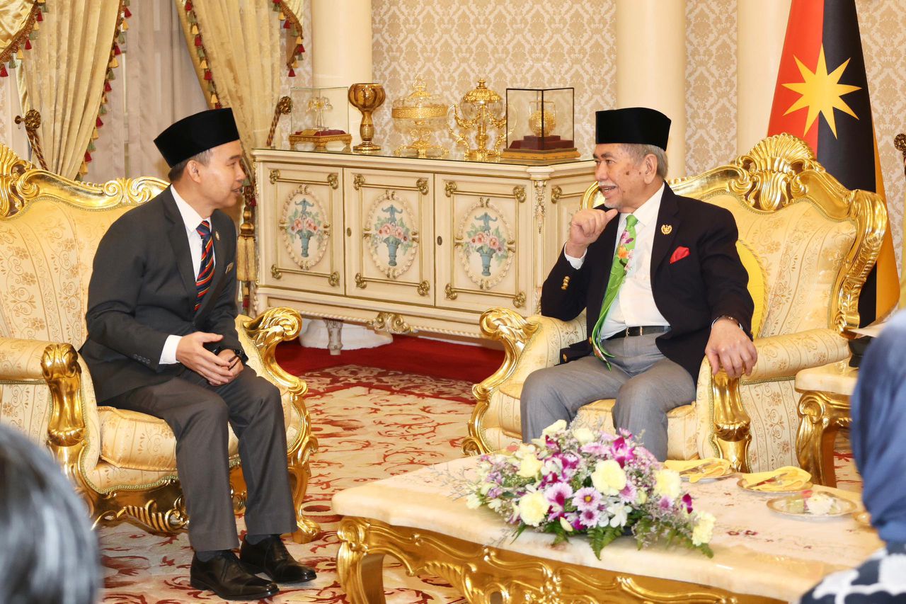 NREB courtesy visit Head of State Tun Pehin Sri Dr. Haji Wan Junaidi Tuanku Jaafar and his wife